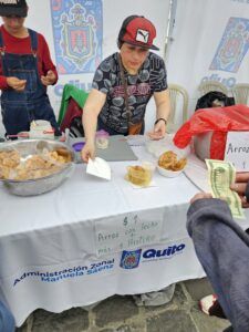 Food vendor at the Grand Plaza Quito.